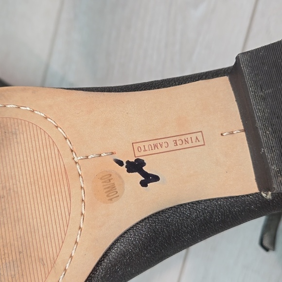 Vince Camuto Women Catile Leather Ankle Heels Boots shoes sz 10M - Picture 11 of 12